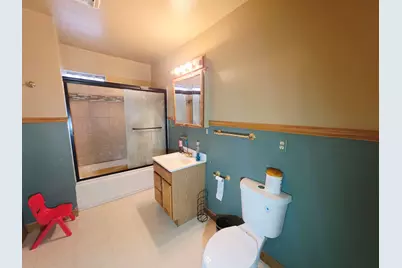 2563 N 12th St, Milwaukee, WI 53206 - Photo 21