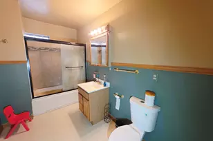 2563 N 12th St, Milwaukee, WI 53206 - Photo 21
