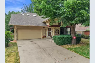 4947 W Jackson Park Dr, Milwaukee, WI 53219 - Photo 1
