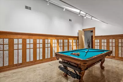 4947 W Jackson Park Dr, Milwaukee, WI 53219 - Photo 23
