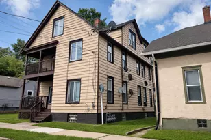 1027 Albert St, Racine, WI 53404 - Photo 3