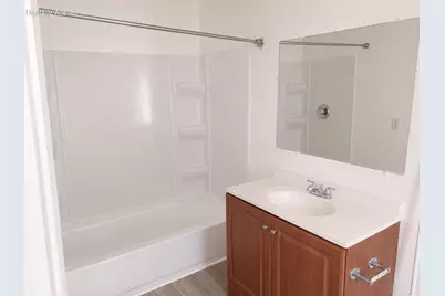 1027  Albert St, Racine, WI 53404 - Photo 21
