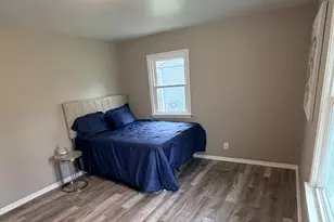 3230 S 112th St, West Allis, WI 53227 - Photo 11