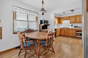 8826 S Patricia Blvd, Oak Creek, WI 53154 - Photo 13