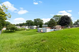 8826 S Patricia Blvd, Oak Creek, WI 53154 - Photo 23