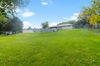 8826 S Patricia Blvd, Oak Creek, WI 53154 - Photo 29