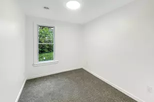 1431 N 22nd St, Milwaukee, WI 53205 - Photo 13