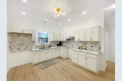 1431 N 22nd St, Milwaukee, WI 53205 - Photo 5