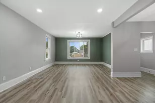 7131 S Pennsylvania Ave, Oak Creek, WI 53154 - Photo 5