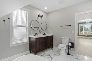7131 S Pennsylvania Ave, Oak Creek, WI 53154 - Photo 13
