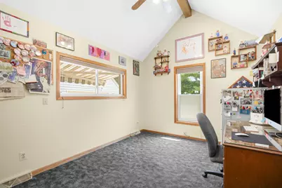 149  Hickory Dr, Delafield, WI 53018 - Photo 25