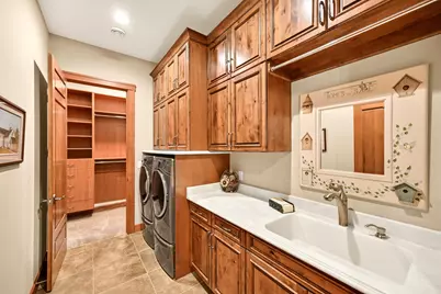 5531  Peters Dr, West Bend, WI 53095 - Photo 23