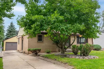 11707 W Oxford Pl, Wauwatosa, WI 53226 - Photo 19