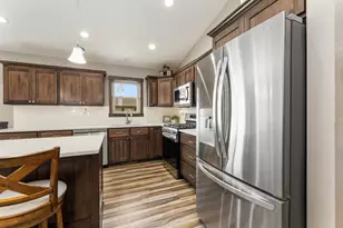 1912 McGilvray Way, Holmen, WI 54636 - Photo 11