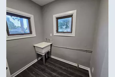 714  Kewaunee St, Racine, WI 53402 - Photo 9