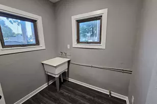 714 Kewaunee St, Racine, WI 53402 - Photo 9
