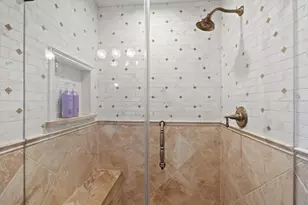 1421 N Humboldt Ave, Milwaukee, WI 53202 - Photo 27
