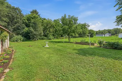 W379N8324  Mill St, Lac La Belle, WI 53066 - Photo 3