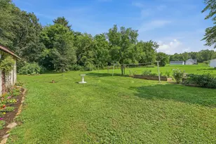 W379N8324 Mill St, Lac La Belle, WI 53066 - Photo 3