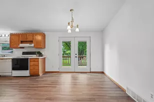 114 N East St, Whitewater, WI 53190 - Photo 9
