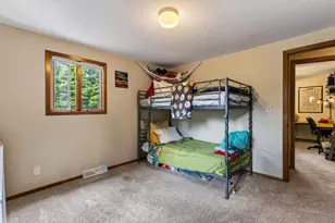 N8W27232 Woodridge Ln, Pewaukee, WI 53188 - Photo 25
