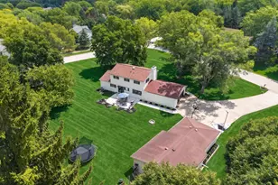 N8W27232 Woodridge Ln, Pewaukee, WI 53188 - Photo 43