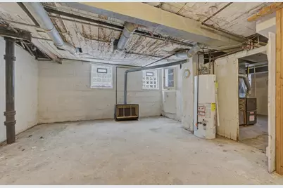 1125 E Clarke St, Milwaukee, WI 53212 - Photo 21