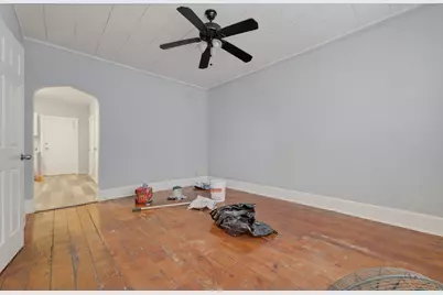 1125 E Clarke St, Milwaukee, WI 53212 - Photo 3