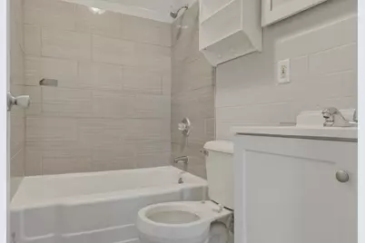 1125 E Clarke St, Milwaukee, WI 53212 - Photo 17