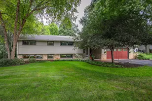 1860 Churchview Dr, Brookfield, WI 53005 - Photo 43