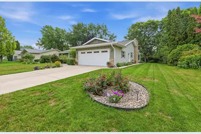 452  Willsher Dr, Fond du Lac, WI 54935 - Photo 1