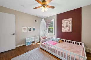 8020 S 68th St, Franklin, WI 53132 - Photo 17