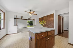 2234 Yvonne St, Waukesha, WI 53188 - Photo 11