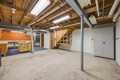 2234  Yvonne St, Waukesha, WI 53188 - Photo 47