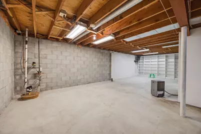 2234  Yvonne St, Waukesha, WI 53188 - Photo 43