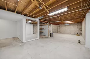 2234 Yvonne St, Waukesha, WI 53188 - Photo 41