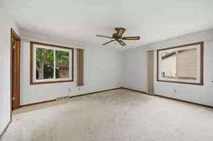 2234 Yvonne St, Waukesha, WI 53188 - Photo 25