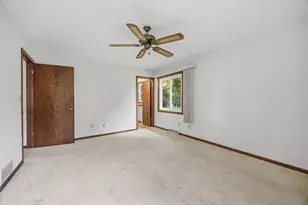 2234 Yvonne St, Waukesha, WI 53188 - Photo 29