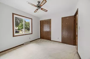 2234 Yvonne St, Waukesha, WI 53188 - Photo 37