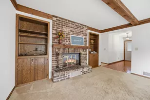 2234 Yvonne St, Waukesha, WI 53188 - Photo 21