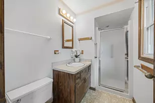 2234 Yvonne St, Waukesha, WI 53188 - Photo 27