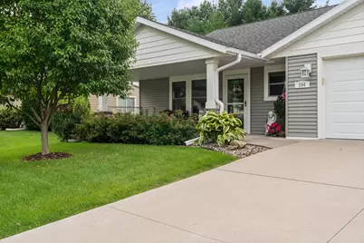 264  Crestwood Ln, Onalaska, WI 54650 - Photo 3