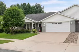 264 Crestwood Ln, Onalaska, WI 54650 - Photo 1