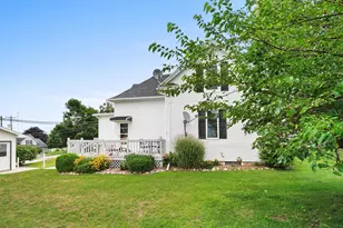 226 S Liberty St, Valders, WI 54245 - Photo 7