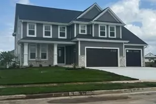 490 Talbots Woods Dr, Dousman, WI 53118 - Photo 1