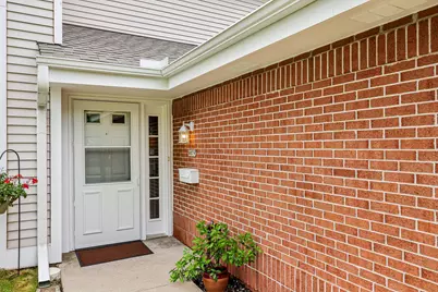 9079  Westlake Dr, Greendale, WI 53129 - Photo 3