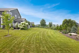 N61W13722 Weyer Farm Dr, Menomonee Falls, WI 53051 - Photo 35