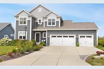 N61W13722  Weyer Farm Dr, Menomonee Falls, WI 53051 - Photo 3