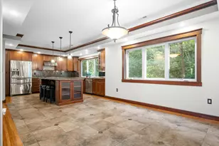 1322 Sunset Ct, La Crosse, WI 54601 - Photo 7