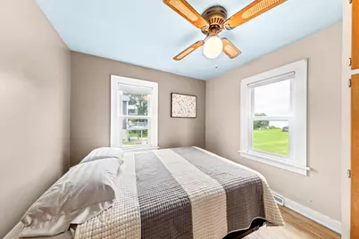 25805 W Loomis Rd, Racine, WI 53185 - Photo 17
